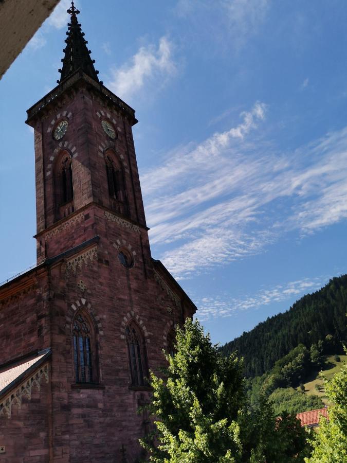 Hotel Gruener Baum - Hotel Im Murgtal, Schwarzwald Weisenbach Luaran gambar