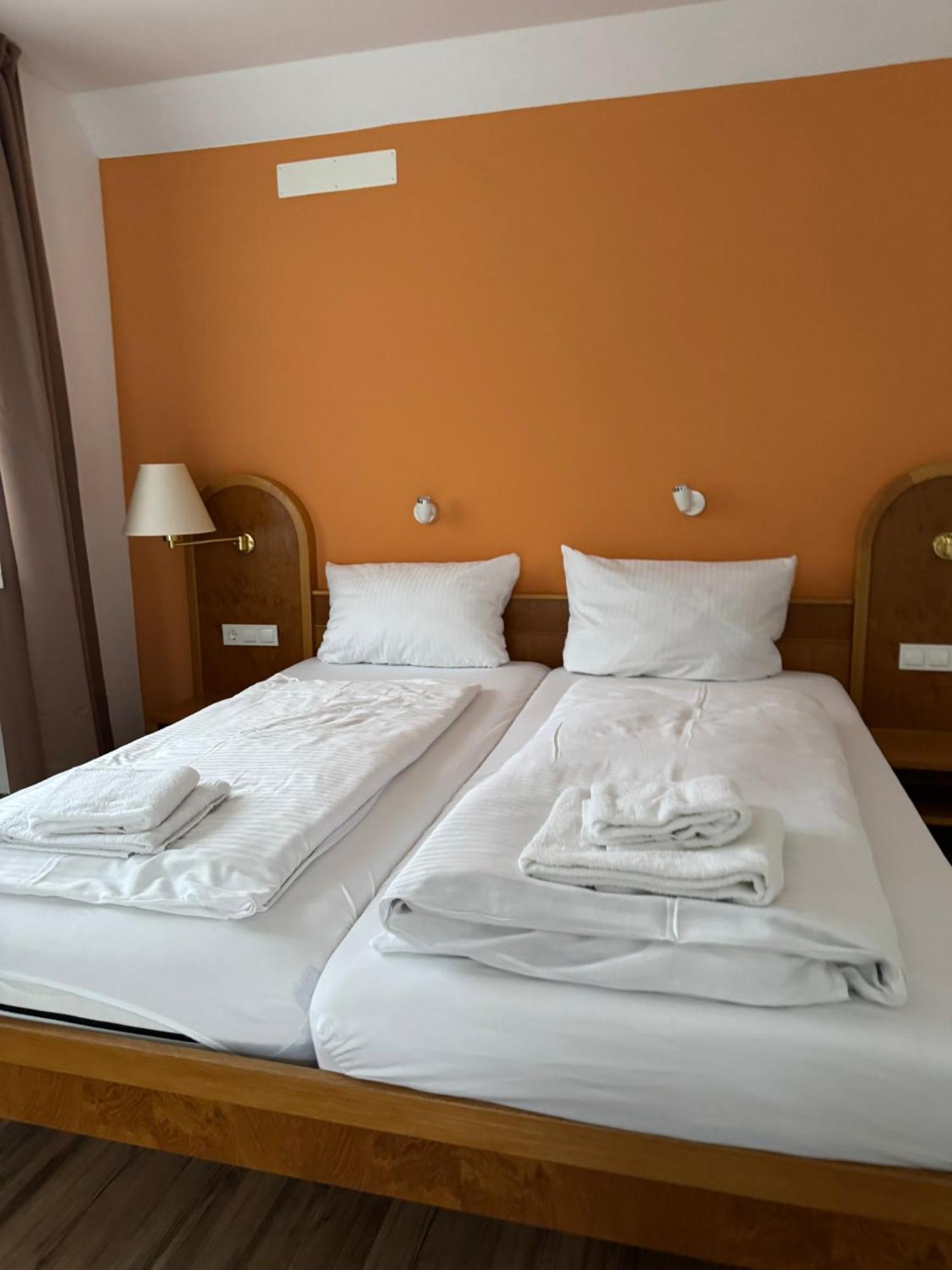 Hotel Gruener Baum - Hotel Im Murgtal, Schwarzwald Weisenbach Luaran gambar